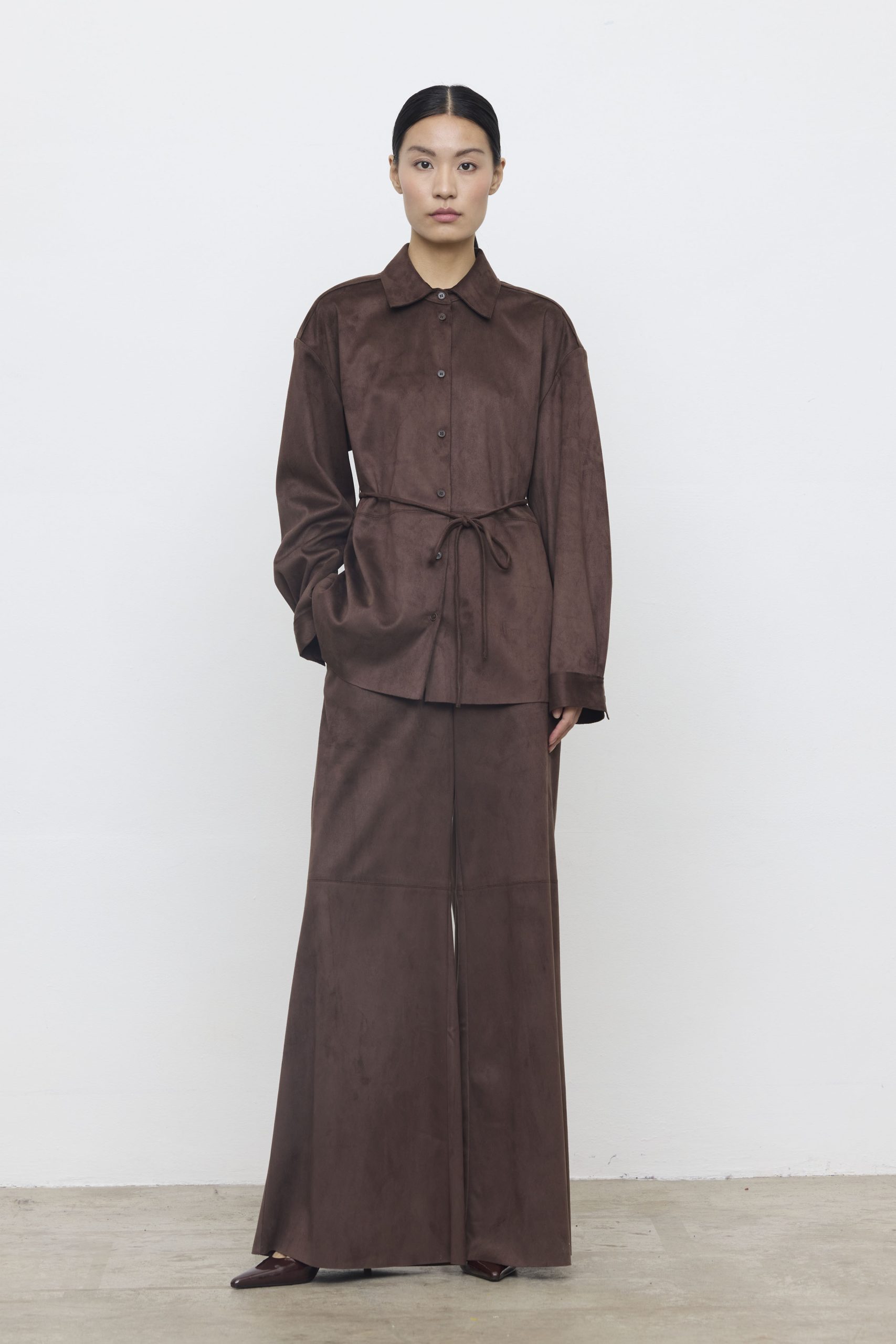 EFW260133_F Παντελόνα σε wide-leg γραμμή με suede υφή - Image 1